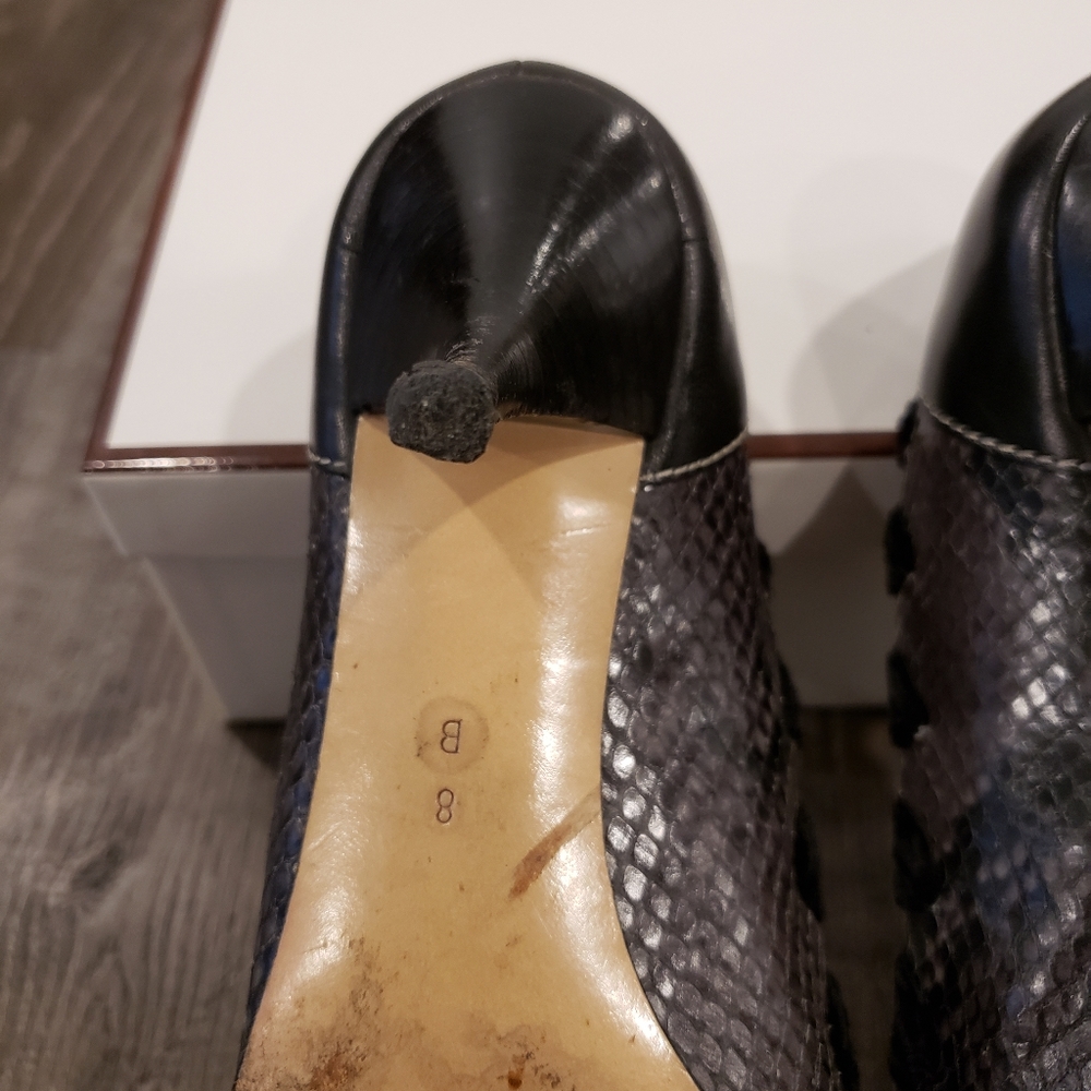 Coach Sue Printed Python Pumps with Bow size 8 Gray/Black - Picture 11 of 15